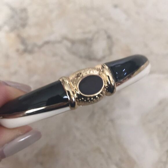 JTF Enamel & Gold Tone Hinged Cuff Beacelet - Picture 4 of 6